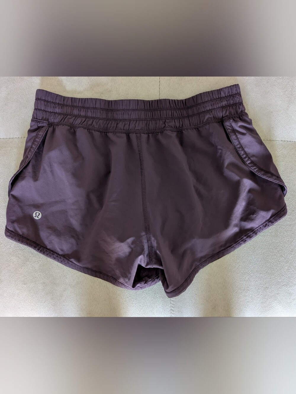 GUC lululemon athletica plum athletic shorts